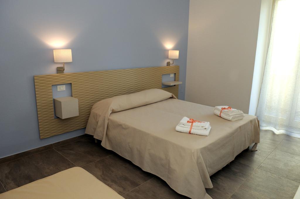 Della Torre Rooms Lecce Exterior photo