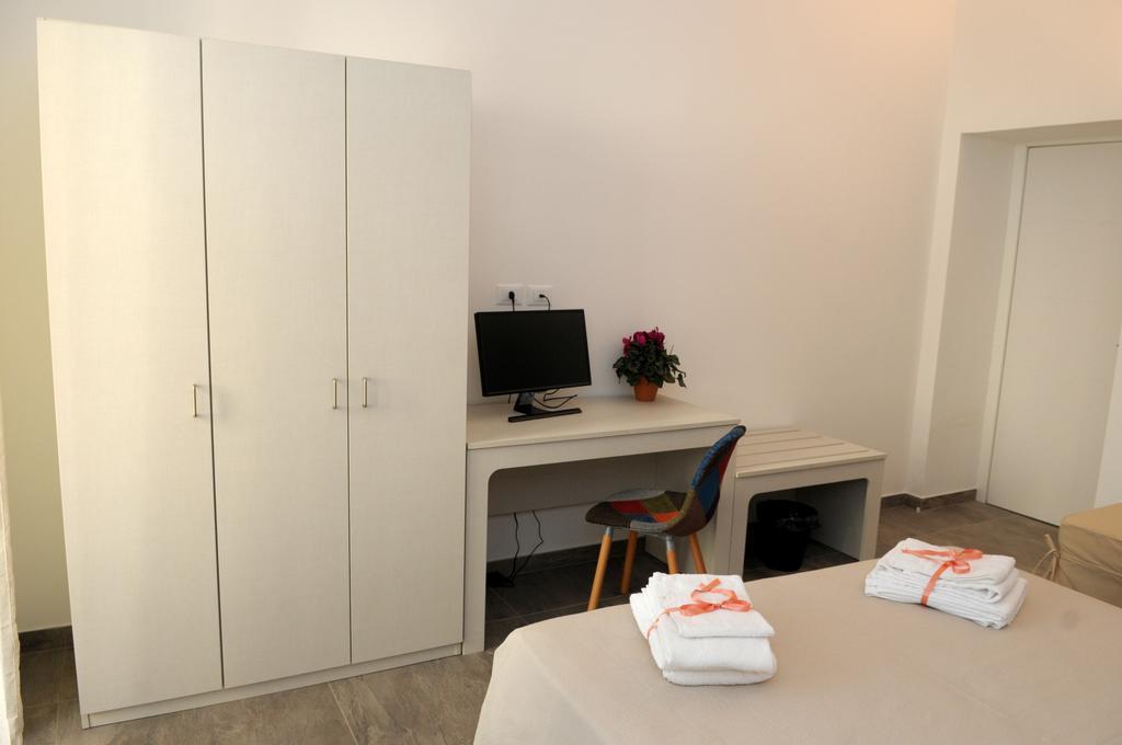 Della Torre Rooms Lecce Exterior photo